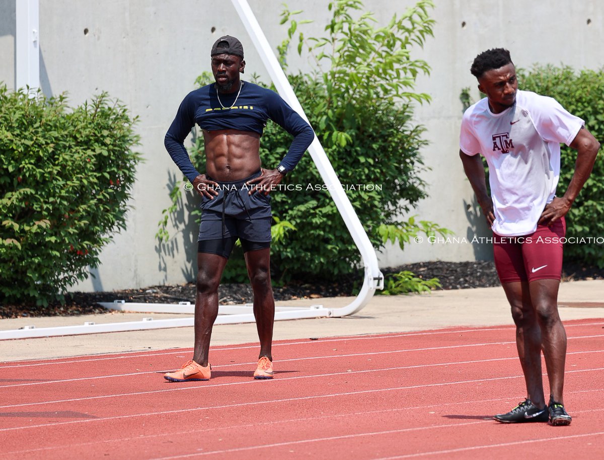 AthleticsGhana's tweet image. #Still Work in Progress for #TokyoOlympics.
Our Relay Team steadily preparing for a Good &amp;amp; Golden outing.
@JAmoah_20
@benjaminazamati @SeanSafo
#AthleticsGhana