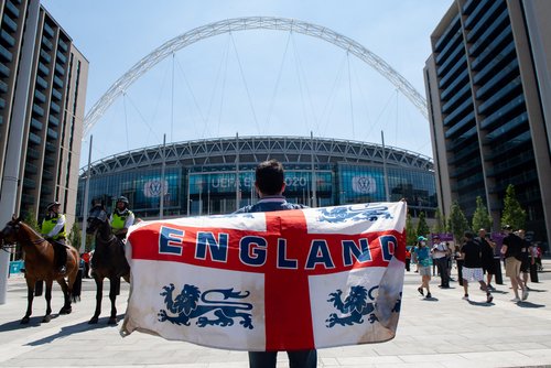 Euro 2020. Angielscy kibice domagają się wolnego dnia po mistrzostwach tiny.pl/9q2g4