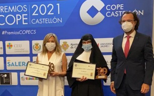 jmiradeorduna's tweet photo. La @uchceu felicita a las Residencias de Mayores de la Provincia por su merecidísimo reconocimiento en los #premiosCOPECS. #castellonUCH @copecastellon https://t.co/ydjVJhe6dl