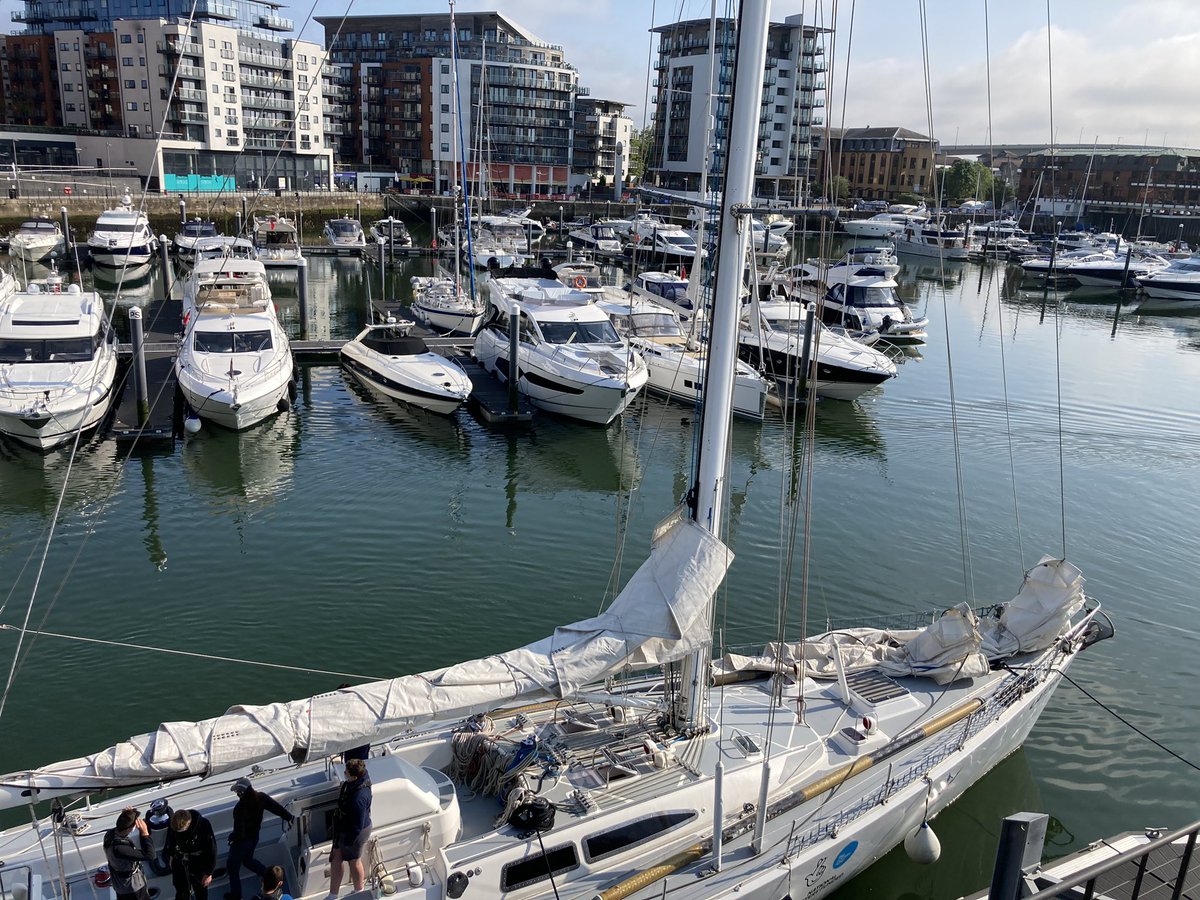 <a href="/SailingWk/">Sailing Week</a> <a href="/DuttonGregory/">Dutton Gregory</a> great conditions for a sailing day