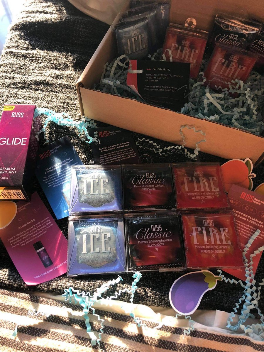 austsangalang_'s tweet photo. HOLD IT, STROKE IT, SPREAD IT WITH EXTREME PLEASURE!

Follow @bliss_pleasure for more Promos! 

#blisspleasure https://t.co/YtAI8wZqXu