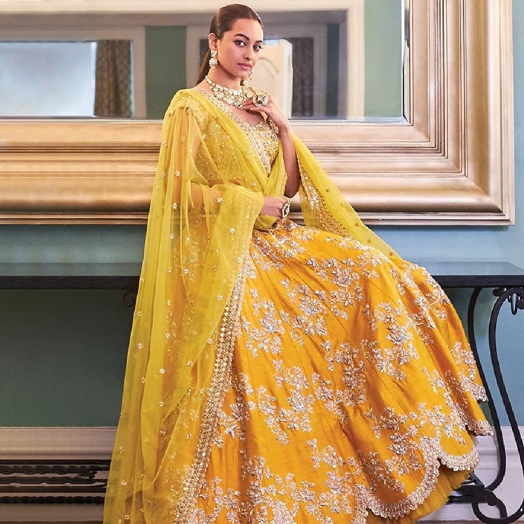 These 14 Yellow Lehengas To Light Up The Wedding Vibe | Bridal and Groom's  Wear | Wedding Blog