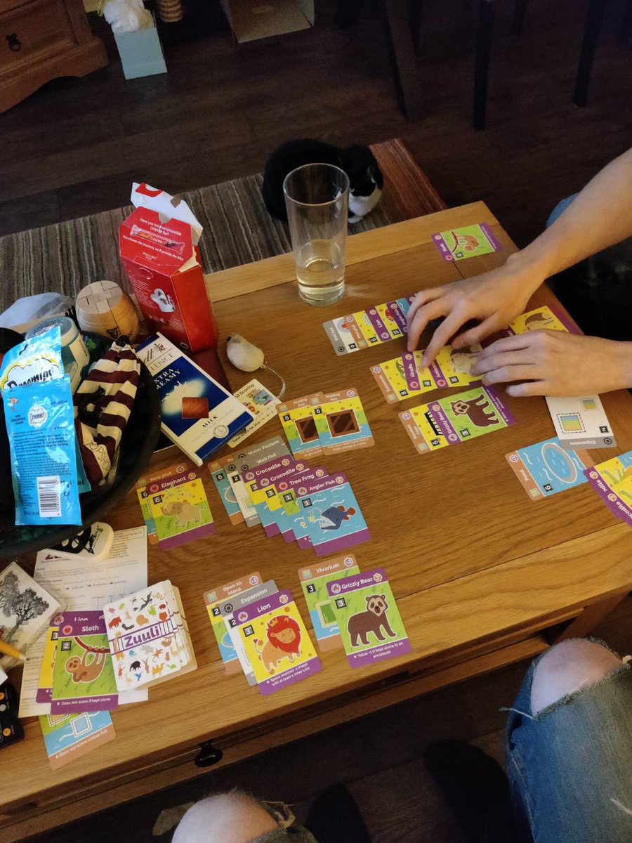 unfringedthings's tweet photo. Snacks, cat and a game of Zuuli. What more can you ask for? Some friends of ours introducing a family member to Zuuli who ended up really enjoying it too 🥰

#zuuli #unfringed #firstkickstarter #boardgames https://t.co/iD8Owt2HcL