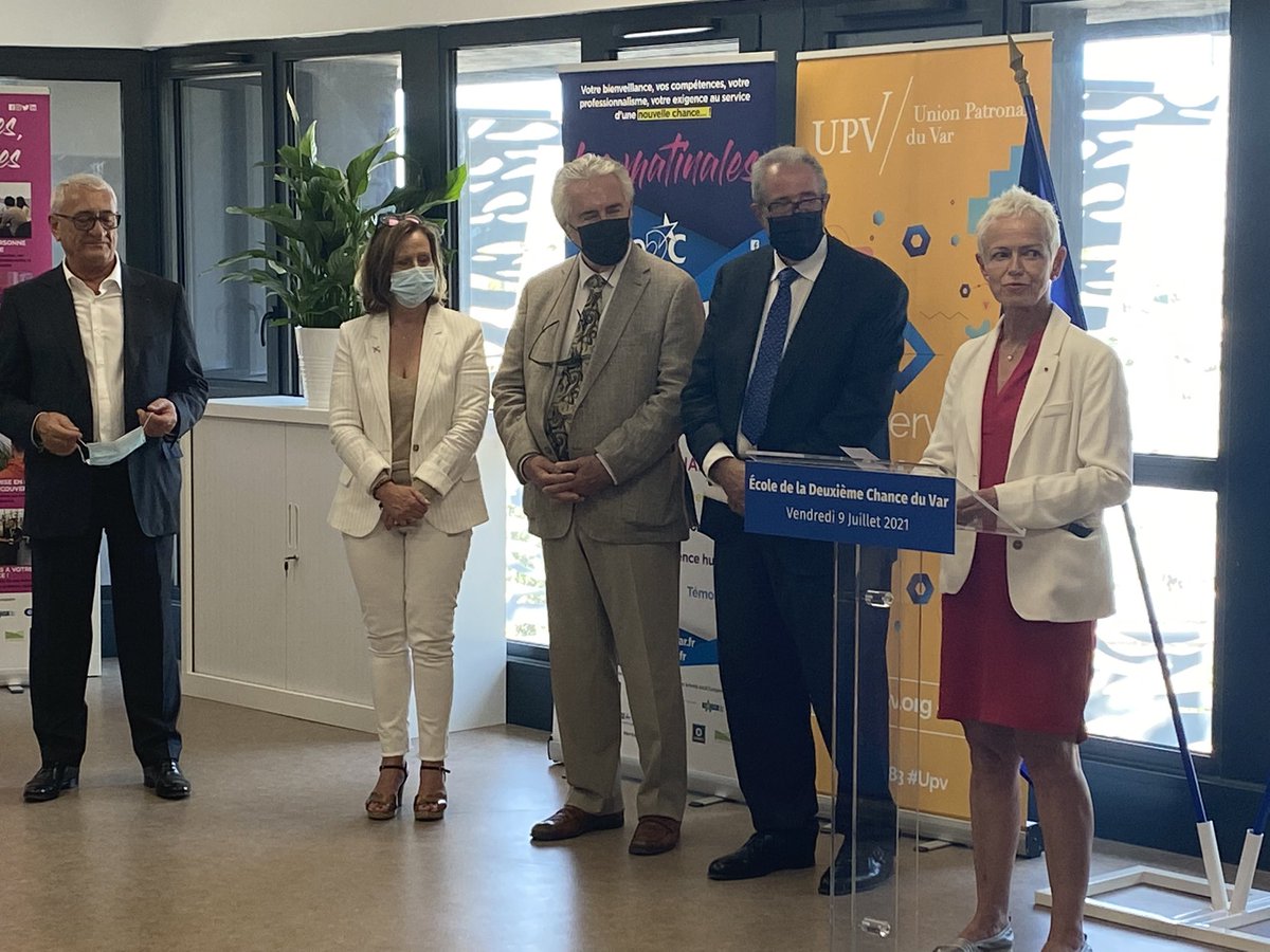 CCI Provence-Alpes-Côte d'Azur (@cci_paca) on Twitter photo En direct 🔵 #E2C #Var <a href="/KlinkertBrigitt/">Brigitte Klinkert</a> « Grâce à vous, nous donnons une nouvelle chance à des #jeunes de trouver une place dans la société (…) et le lien avec le monde économique est particulièrement fort sur ce territoire. Meilleur taux de sortie en France ! » #inclusion En direct 🔵 #E2C #Var <a href="/KlinkertBrigitt/">Brigitte Klinkert</a> « Grâce à vous, nous donnons une nouvelle chance à des #jeunes de trouver une place dans la société (…) et le lien avec le monde économique est particulièrement fort sur ce territoire. Meilleur taux de sortie en France ! » #inclusion