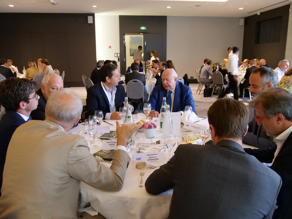 📸 C'était hier midi à l'<a href="/ICMarseille/">ICMarseilleHotelDieu</a> : #Club100 avec <a href="/jcgaudin/">Jean-Claude GAUDIN</a>, maire de Marseille de 1995 à 2020 et président de la <a href="/AMPMetropole/">Métropole Aix-Marseille-Provence</a> entre 2015 et 2018, auteur du livre "Maintenant, je vais tout vous raconter..."
✔ Retour en images par ici 👉 lnkd.in/dNxRygr.