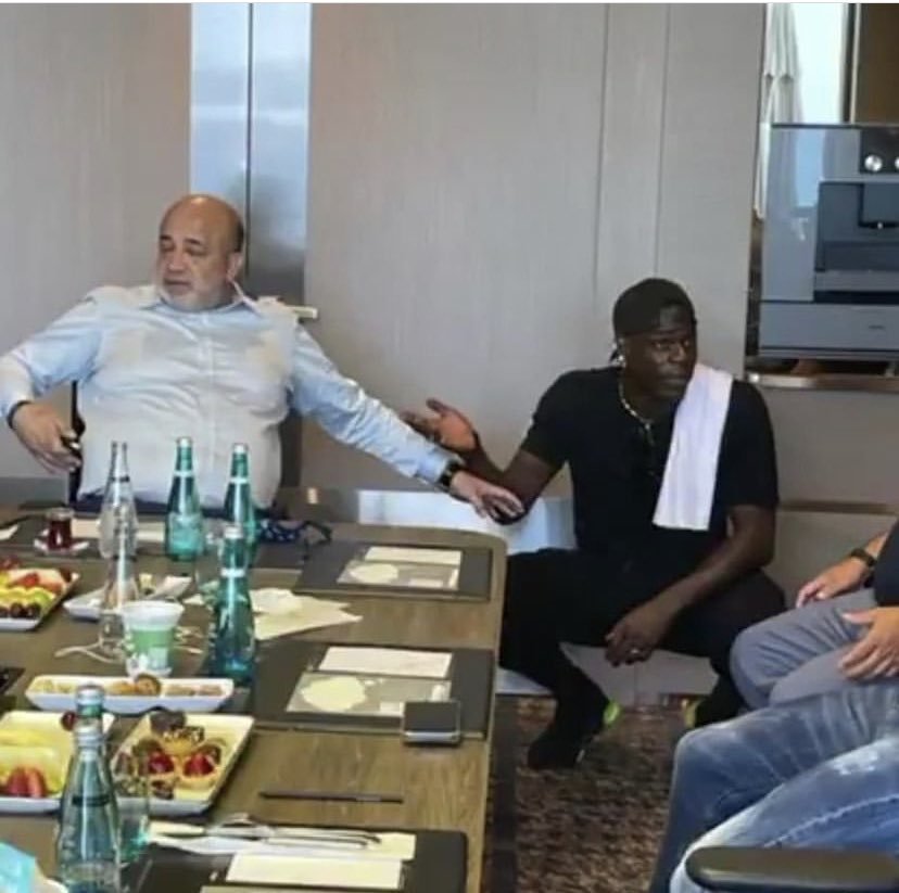 Mario Balotelli'den Semt oturuşu