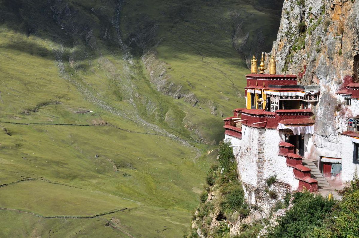 Drak Yerpa. Dagzê, Tibet.
tirawa.com/voyages-tibet/… #southernsilkroad #NGSilkRoad