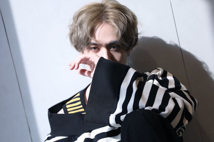 p_tellberg's tweet photo. สวัสดีค่ะ..ฝากกดรี เก็บคะแนนให้คยอมมี่ด้วยค่ะ🙏🏻 สู้ๆ ✌️✌️
.
:ขอคนละ 5 เมนชั่นค่ะ 💙💚💛🧡❤️
:ติด # ด้วยนะจ๊ะ😘
.
#Yugyeom  #유겸  @yugyeom
#GOT7 #갓세븐   @GOT7Official https://t.co/SDazOyZvTf