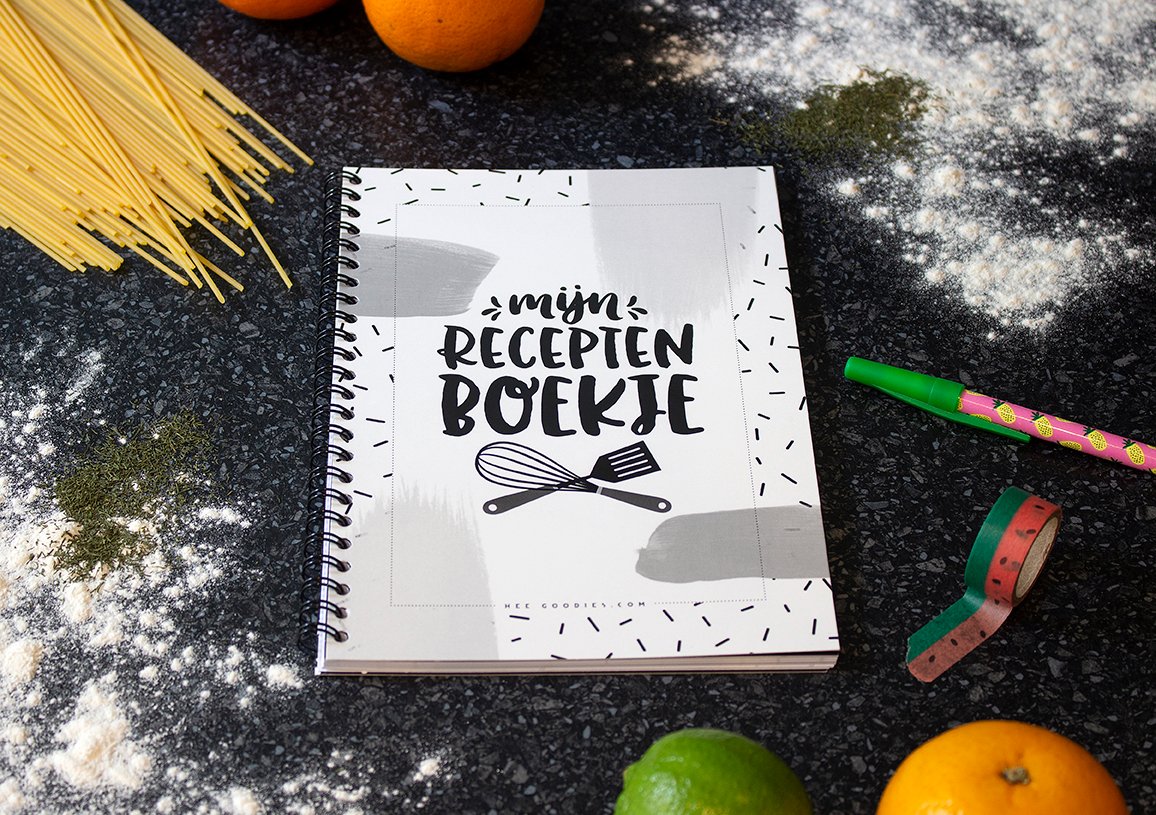 heegoodies's tweet photo. NIEUW: het #recepteninvulboekje! Ben jij een echte #foodie? 🍎🍩 Dan is dit boekje onmisbaar in jouw keuken! Het zoeken is voorbij, want jij hebt voortaan al je recepten handig gebundeld in dit leuke #receptenboekje 😊! Te bestellen via: https://t.co/s7TSPJvVdx. #invulboekje https://t.co/wzivFoVZJZ