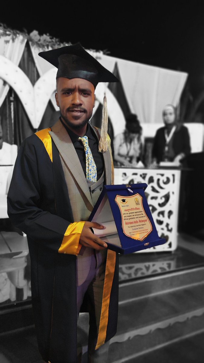 many2016's tweet image. Graduation