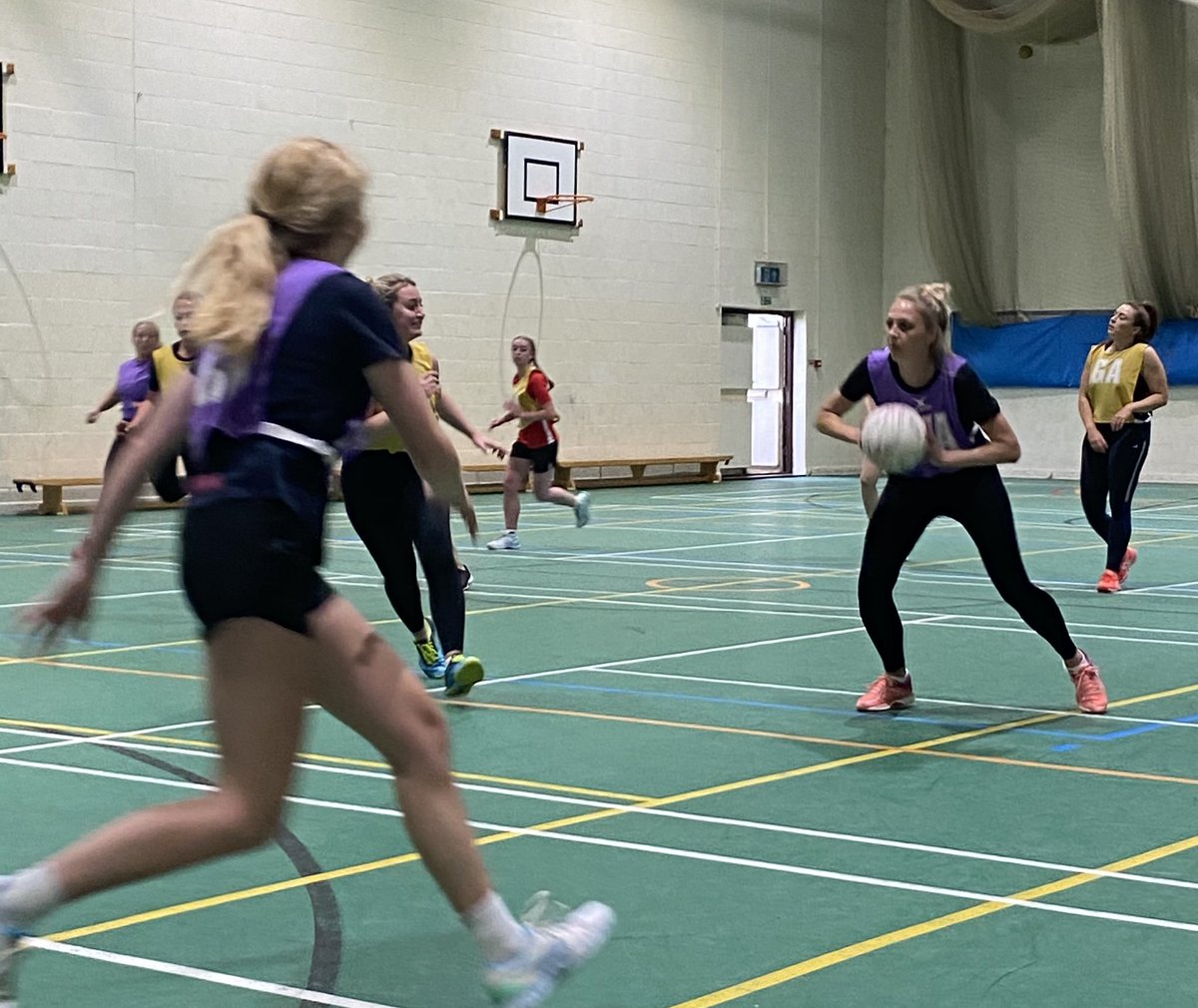 Meon Netball Club tweet media