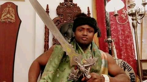 AwkuzuF's tweet photo. All hail @simon_ekpa the acting supreme leader of our dear nation #Biafra. We pray for wisdom for him to carry out this assignment.
Free @MaziNnamdiKanu 
#FreeMaziNnamdiKanuNow https://t.co/dTAZmjyWah