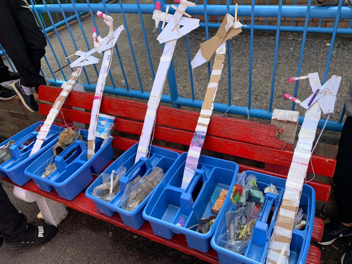 FvaYr5's tweet photo. Year 5 designed their own litter pickers and tested them out @Cabotfederation #wearedesigners @frome_vale https://t.co/8ffUJ7jymb