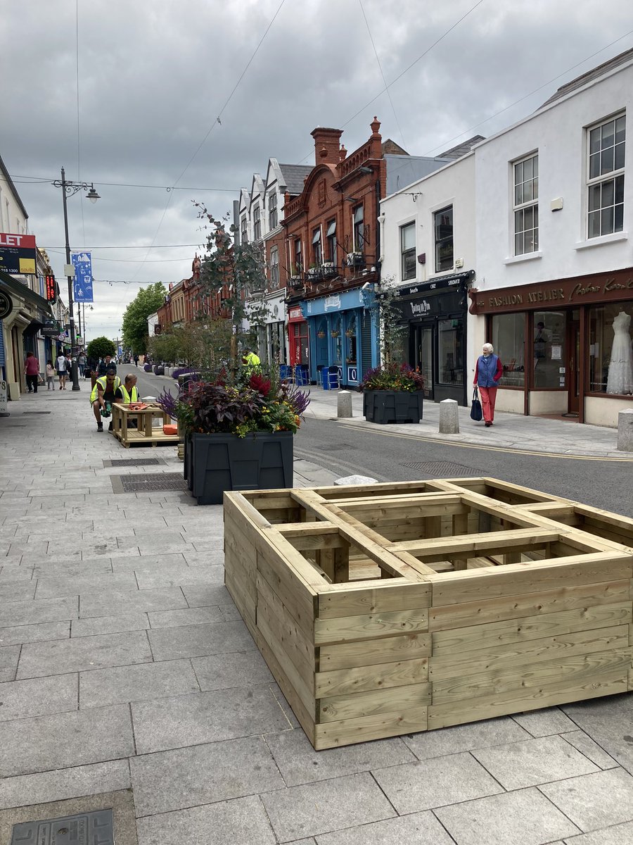 Cllr Lorraine Hall (@lorrainehallfg) on Twitter photo Exciting things happening in #DúnLaoghaire today as <a href="/dlrcc/">Dún Laoghaire-Rathdown County Council</a> advance pedestrianisation project. Exciting things happening in #DúnLaoghaire today as <a href="/dlrcc/">Dún Laoghaire-Rathdown County Council</a> advance pedestrianisation project.