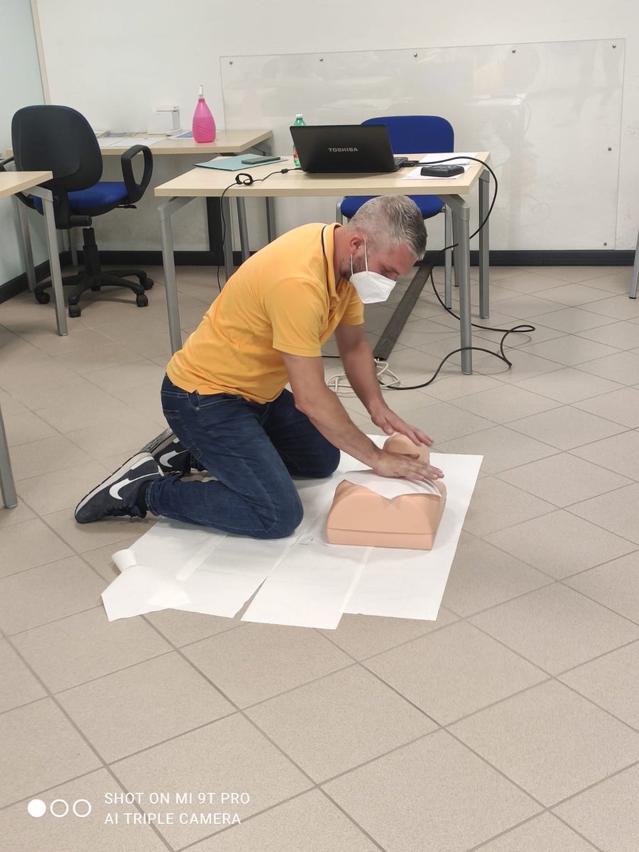 FilcaFrosinone's tweet photo. Oggi si conclude con attenta e attiva partecipazione presso #EsefCpt di Sora il percorso formativo della Filca Cisl Frosinone per il primo soccorso e antincendio. @FilcaCisl @filcacisllazio @cislfrosinone @attvallocchia. https://t.co/TBgLuKbNzB