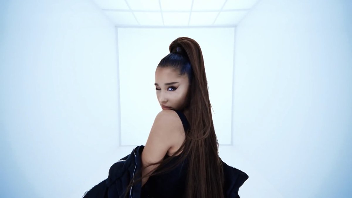 ArianaToday tweet picture