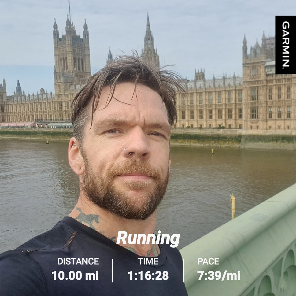 Jerry_Bittles's tweet photo. Another #TenFromLen in London π€π Hyped on this week's running π« #garmin #running #ukrunchat https://t.co/suyzuUNvGF