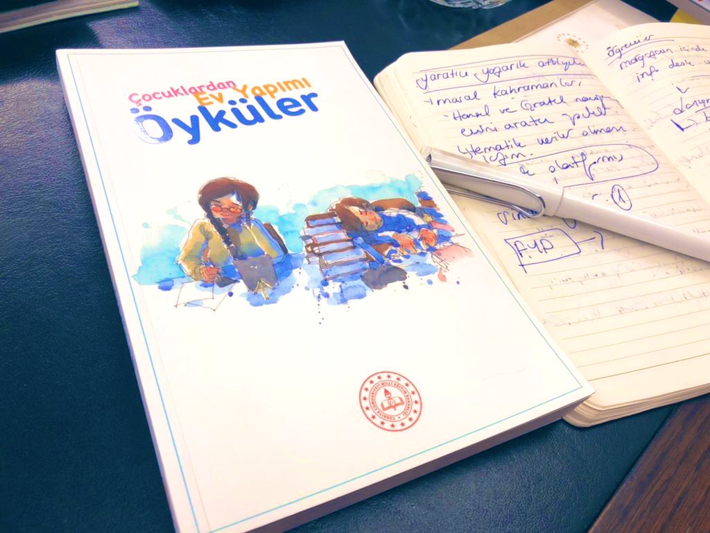 Çocukların hayal kurma ve yazma becerilerini desteklemek için başlattığımız #ÇocuklardanEvYapımıÖyküler kitabımızın ikincisi için çağrı hazırlıklarına başladık :)
Kağıtlar kalemleri çıkarın çocuklar ;)