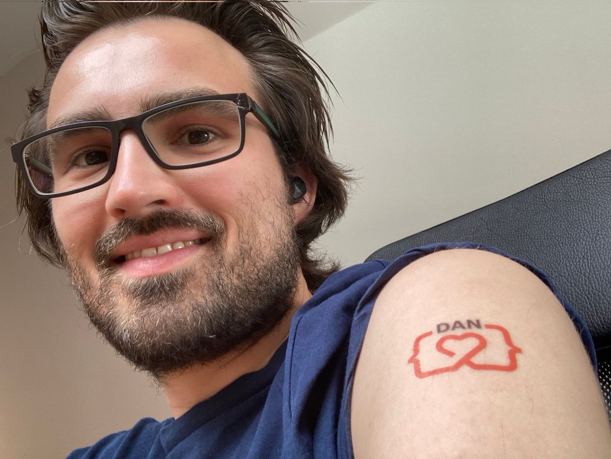 frederikheld's tweet photo. Let's show some love to the #software #community 💞 #DeveloperAdvocateNetwork #DANCamp #LikeABosch https://t.co/LW1ildFKb3