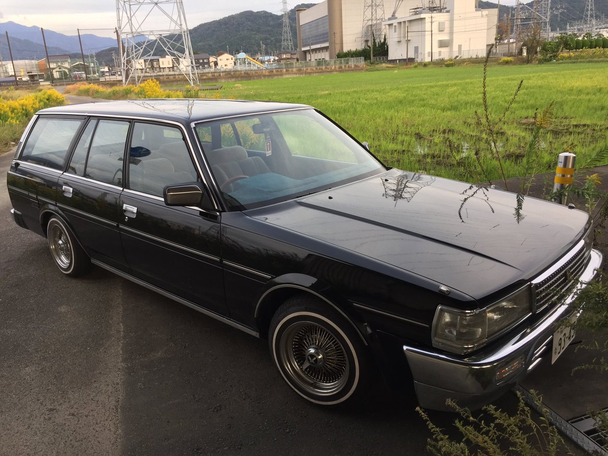 shiny0413's tweet photo. 車庫保管できなくなり手放すことにしました。欲しい方はDMください。
#forsale #gx70 #マーク2ワゴン https://t.co/sMwCcIQtyJ