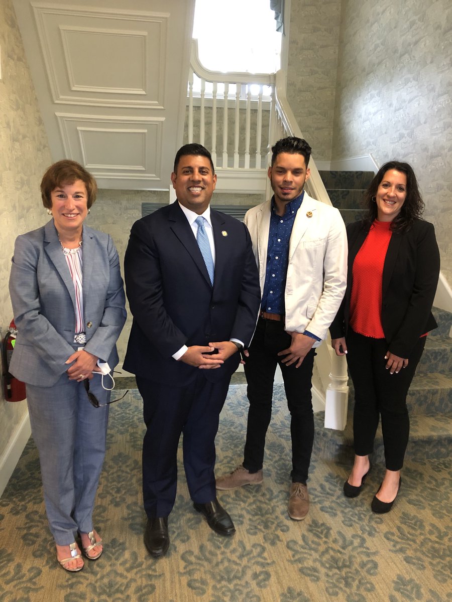 SenatorCooney's tweet photo. .@HillsideAgency provided health, education, and human services for over 10K children and families in 2020, giving vulnerable kids a place to thrive and creating pathways out of poverty. Thank you @mcristalli and staff for a great day. https://t.co/uOh4vSiuyC