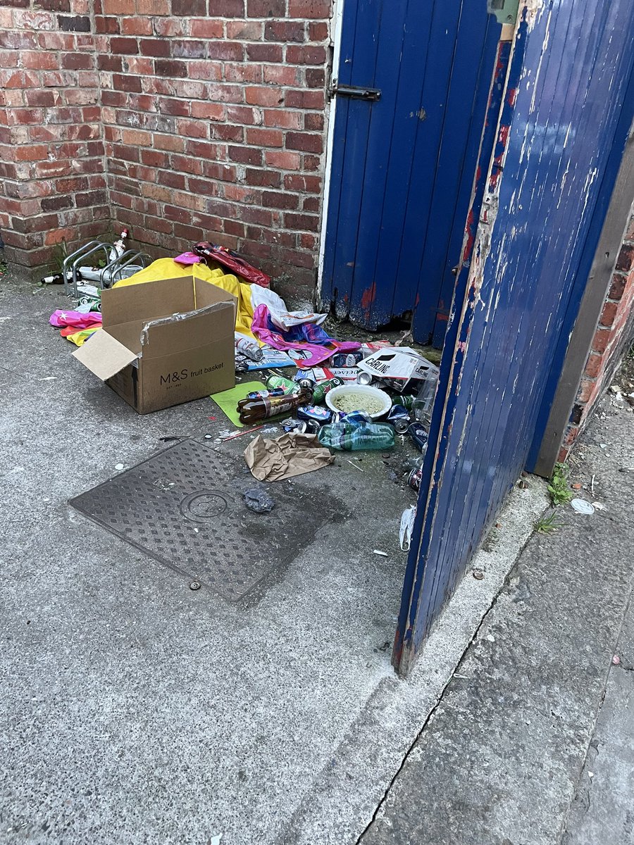 EndASBinJesmond's tweet photo. More #StudentSlums #Slumlandlords #RewildingJesmond @UniofNewcastle @NorthumbriaUni @NewcastleCC @NCC_Leader @ChronicleLive @JesmondStella https://t.co/rfr2PMYCtT