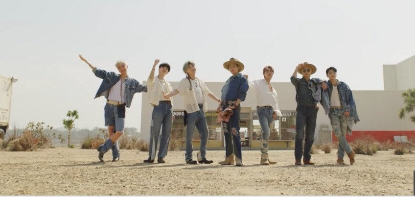 ALORA057's tweet photo. My favourite part from the song
"I WANNA DANCE
THE MUSIC'S GOT ME GOING
AIN'T NOTHING THAT CAN STOP HOW WE MOVE, YEAH
LET'S BREAK OUR PLANS
AND LIVE JUST LIKE WE'RE GOLDEN
AND ROLL IN LIKE WE'RE DANCING FOOLS"
What about you CO-ARMYs?#PermissiontoDance
#STREAMPERMISSIONTODANCE https://t.co/JlPFWqNzUV
