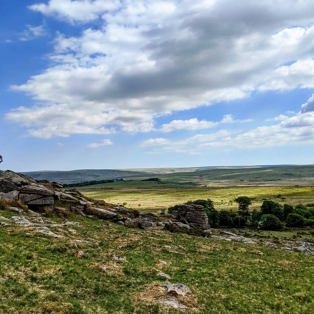 suecartwright's tweet photo. I came to a ledge on the side of a tor; with a view of a plain stretching out to the moor; where the ground turns smooth with the sweep of the land; a new perspective beckons the soul. #moorland #landscape #tors #dartmoor #land #rock #nature #view #persp… https://t.co/tdmt3gXuKh https://t.co/aOHOl8IAGs