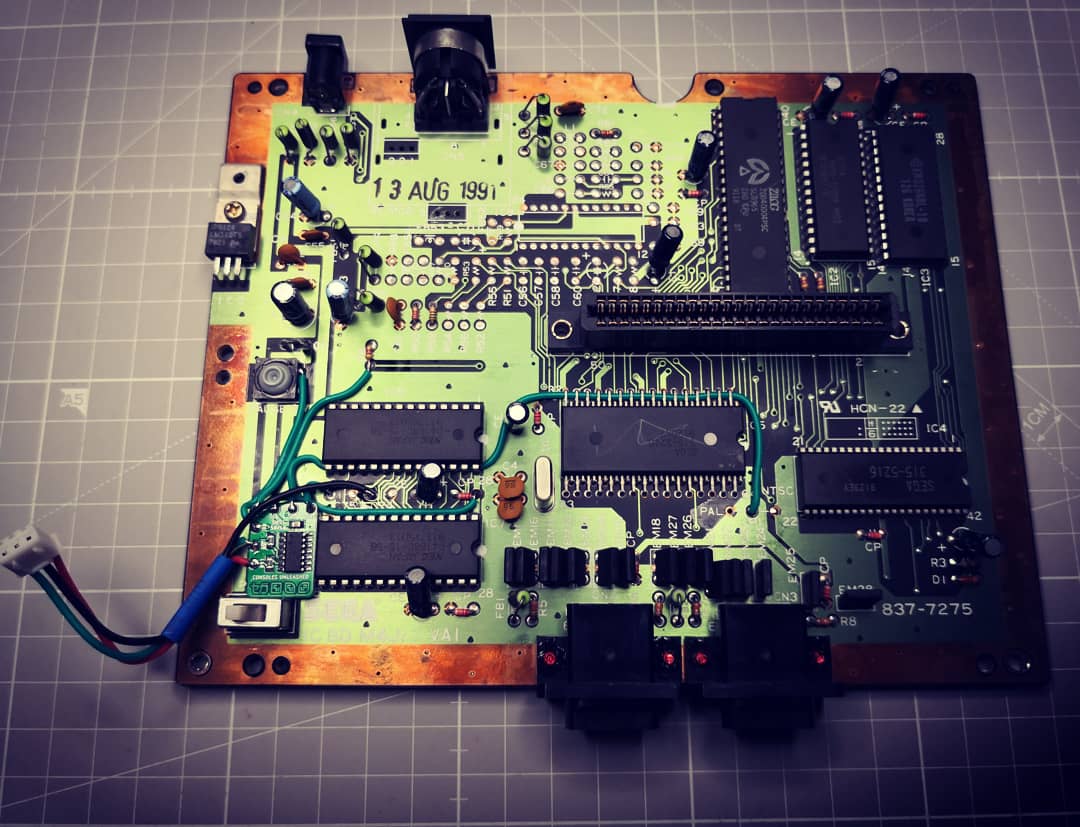 KabukiFlux's tweet image. Thank you @ConsoleMods for this beautiful #sega #segamastersystem2 switchless 50/60 mod, I can finally enjoy 60hz on the pal version