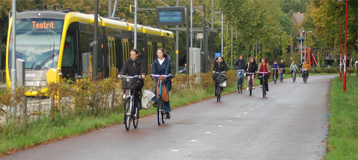 Cycling_Embassy's tweet photo. The Netherlands is often considered to be a ‘Bicycle Paradise’. 

But it may be more helpful to think of it as a ‘Modern Cycling Lab’, where a wide variety of initiatives can be tested, scaled, and then—if deemed successful—seen and experienced firsthand.

https://t.co/4EUqhu3IZ5 https://t.co/r8Mge8iyw3
