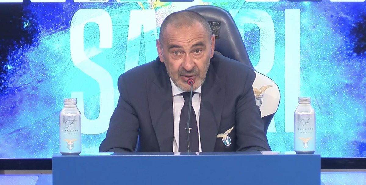 Alex_Piace's tweet photo. Niente zero a zero, nessun amico, nessun giro di parole. L'inizio di una nuova era 🦅

#SarriDay #Sarri #lazio https://t.co/Ku4L7zOIV8