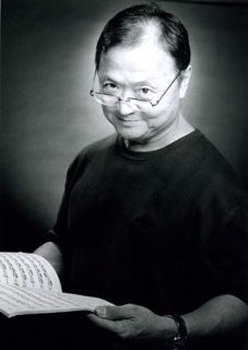 NamedayThe's tweet photo. Today we celebrate the birthday 🎉 of Award winning composer Paul Chihara! Mr. Chiara’s music is legendary, but his experience as a child in a Japanese internment camp is a story that must be heard. #PaulChihara #japaneseinternment #chiharamusic #ChiharaComposer #Birthdays https://t.co/7Ke969lPIA