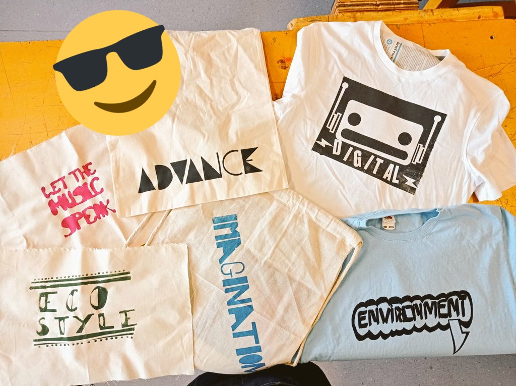 St John's STEM tweet media