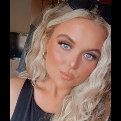bethany_abbiss's tweet photo. ✌🏼✌🏼✌🏼 #NewProfilePic https://t.co/ZVsUunJeRm