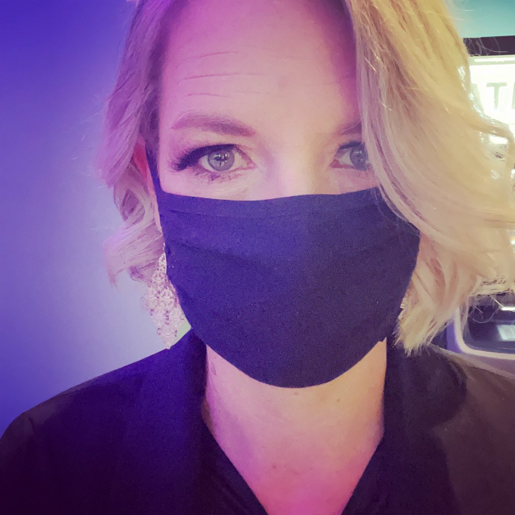 SamB11's tweet image. #maskup