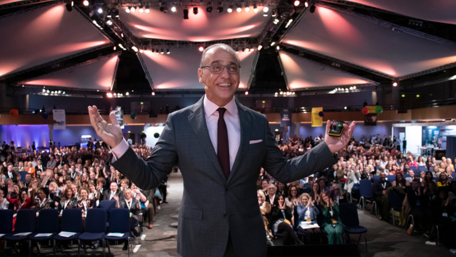 Theo Paphitis tweet media