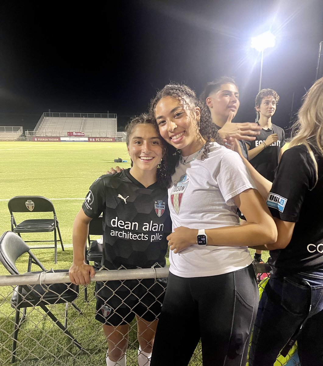 CFHS Girls Soccer tweet media