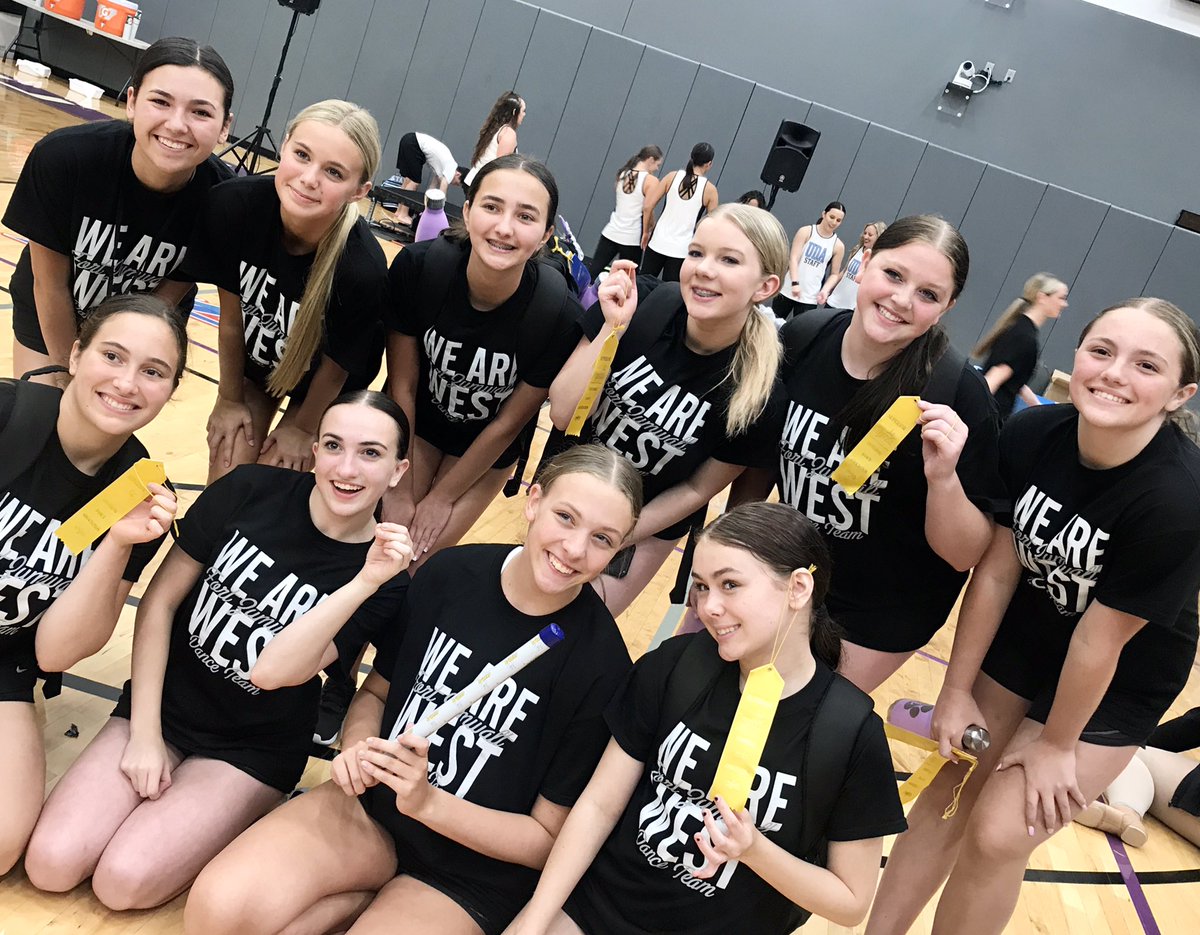 FZWJVDANCE's tweet photo. Thatβs a wrap for DAY ONE at UDA camp! π#drilldowns
π#spiritstick
π#fzwjvdt https://t.co/okGqIFgnNs