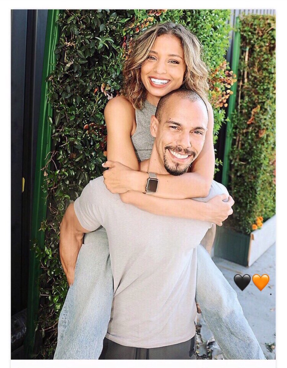 destinyaib's tweet photo. Happy Friday/early weekend!π₯³ #FBF to this fantastic #BrytSq picture that was part of a photo shoot & article for #SoapsInDepth (magazine). Look at those gorgeous smiles!πππ€π§‘ππ₯#Elena #Devon #Elevon #ReuniteElevon #YR @YandR_CBS @YRInsider @CBSDaytime @_Brytni @BrytonEjames https://t.co/yu79MJt6DJ