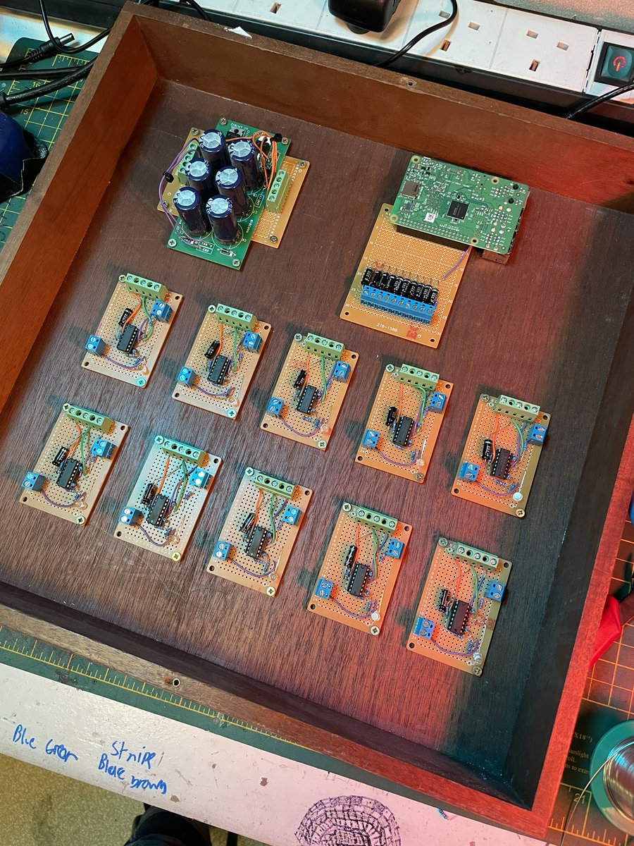 LOOKMUMNOCMPUTR's tweet photo. Frantically wiring up this weekends project! With help from @estefanniegg on the @Raspberry_Pi :D now time to make a mess of the interesting https://t.co/R7zkB04I7j