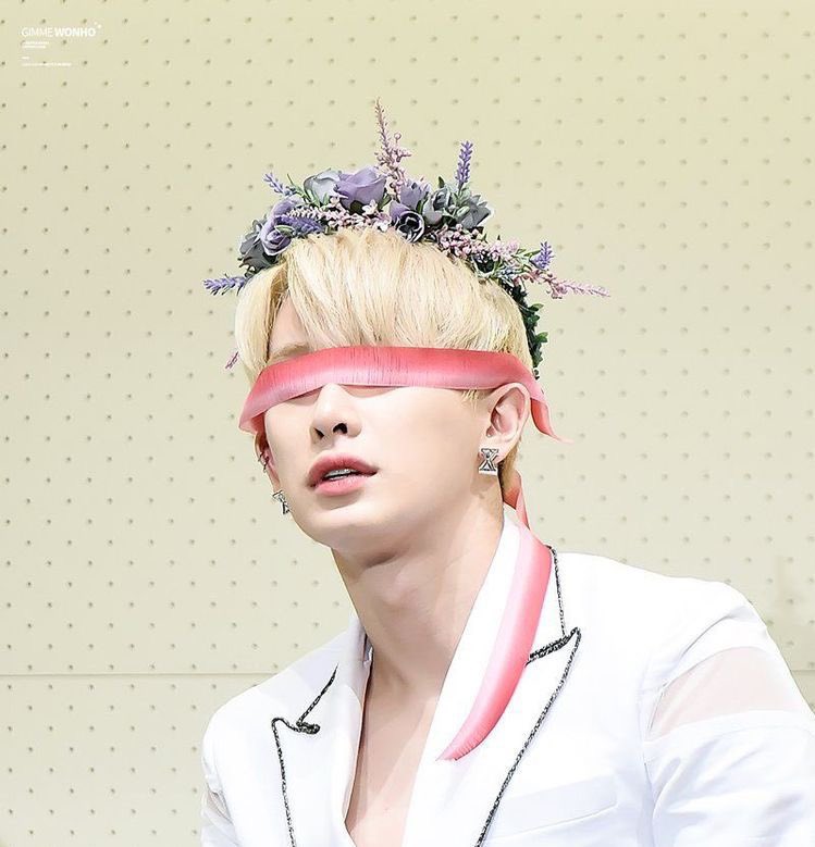 fromminty's tweet photo. ππΎππ½πππΎππ ππΎππ½ πππ π
"To live or to be loved?" A question all Lees ask themselves in every waking moment of their lives.
β a cottagecore kiho au https://t.co/qSrDIleTOa
