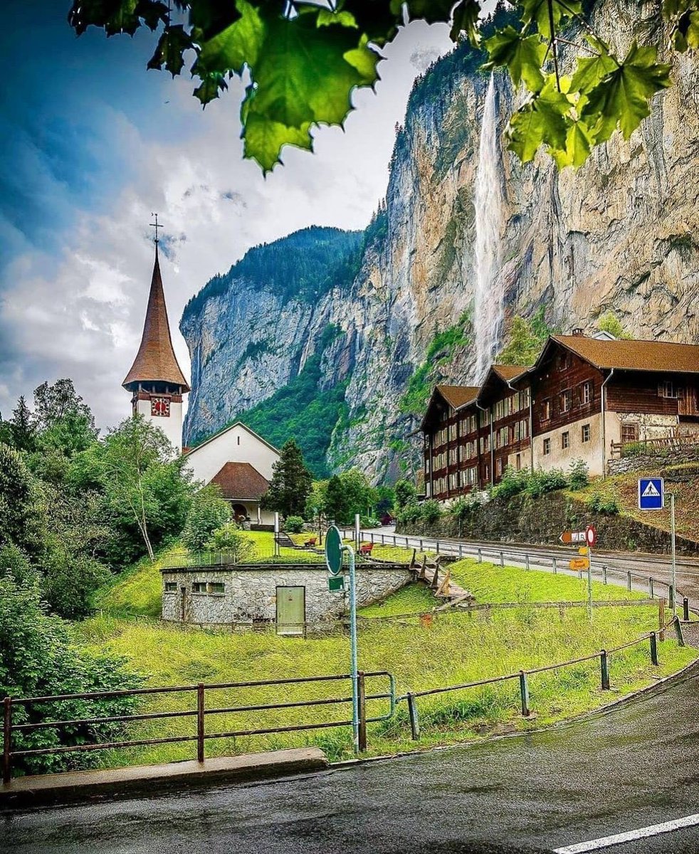 سويسرا 🇨🇭