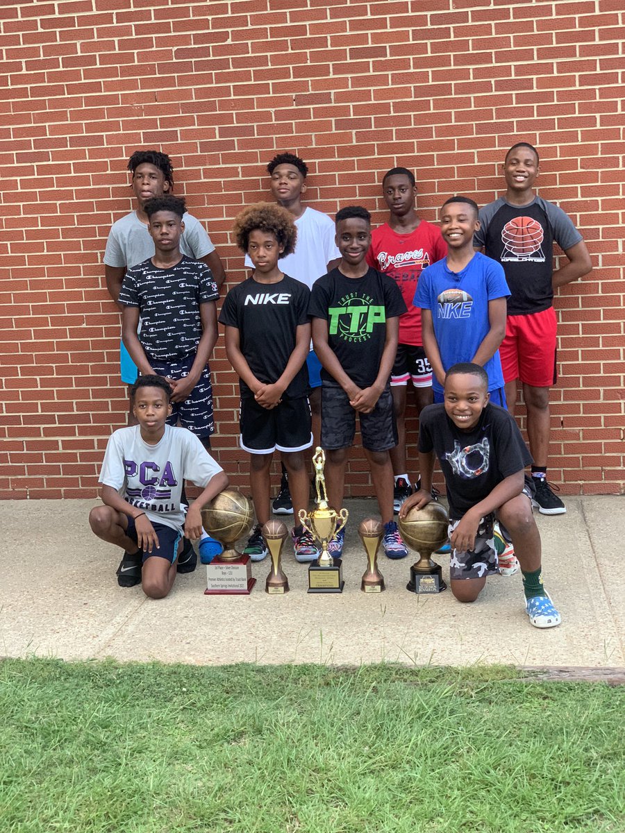 coach_pierre's tweet photo. Last practice of the AAU season for our 6th grade team. Great season for the gang but we are not finished yet. We back outside next week at the AAU World Championships @teamdr1ven #TeamD1 #Dr1venBasketball https://t.co/vJXRPtDkDl