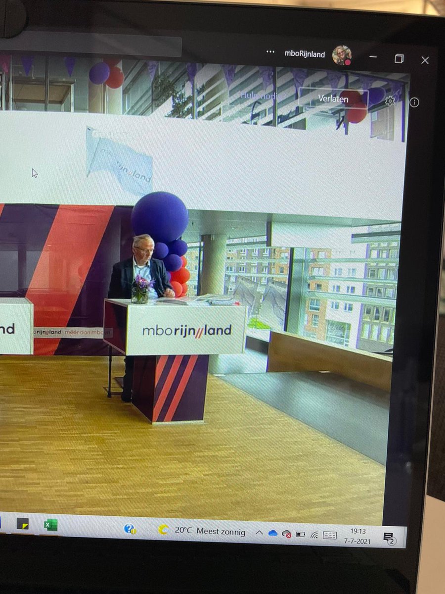 GHulst's tweet image. Mijn allerlaatste diplomauitreiking @mboRijnland #Leiden #horeca #bakkerij aan mijn klas studenten Leidinggevenden keuken, bediening en bakkerij. Best heel emotioneel.