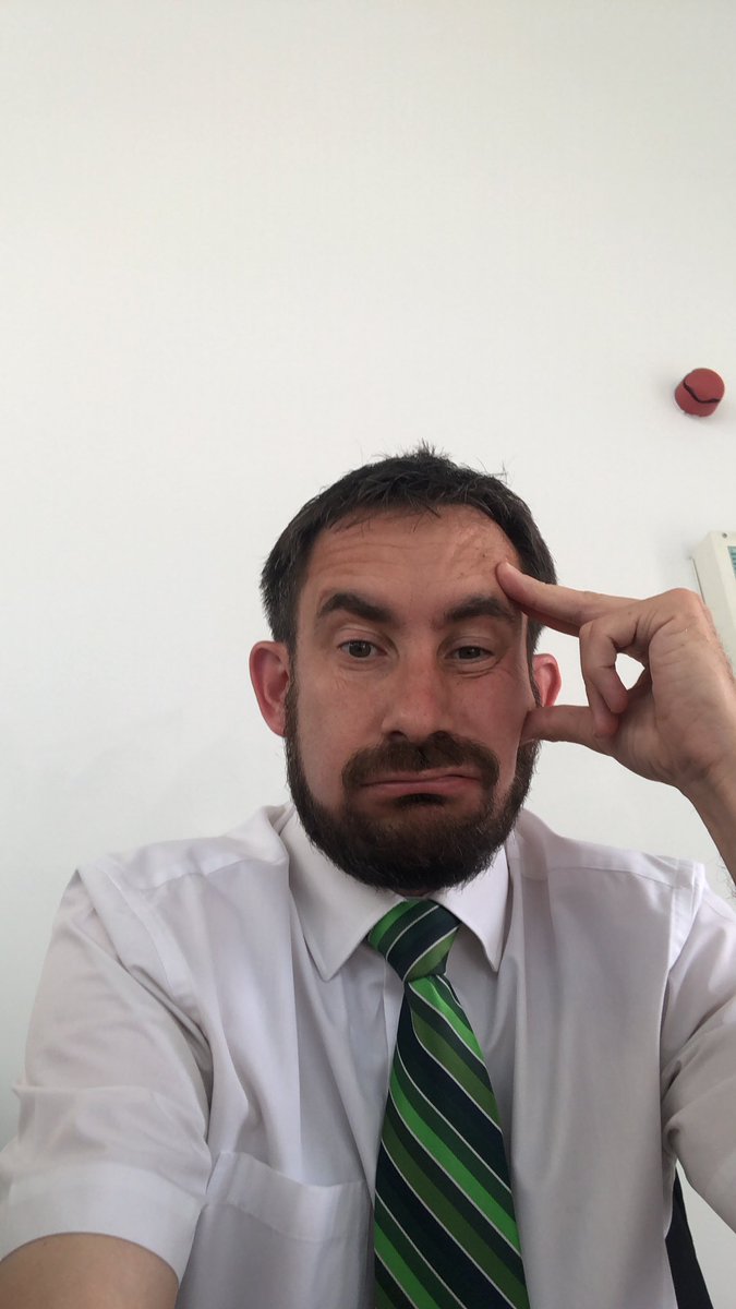 fox_andy's tweet photo. @rural51 #workatwork Fridays (with no A/C) Urgh https://t.co/w33wTa0CY1