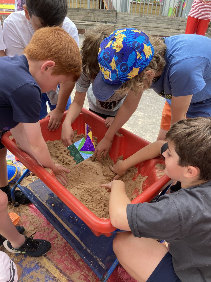 Competition hotting up here in #5C in the sand sculpture competition!