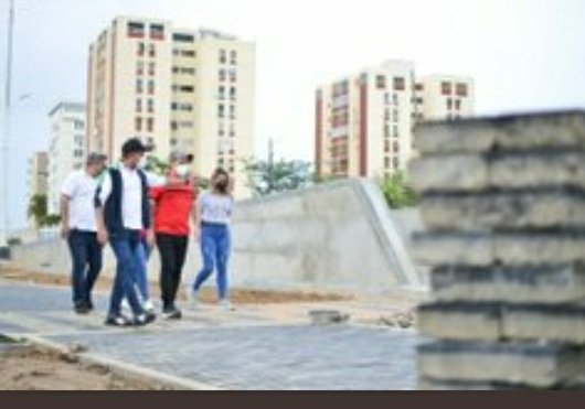 Mercede073's tweet photo. #VictoriaPorLaPazYLaVida   Mediante la Supervisión nuestro Gob @EdwinRojasM constató:  👉En la avenida Cacique Maragüey de Cumaná  los trabajos de construcción de los 3.5 km del Malecón Cinta Costera ,Va Como viento en popa. 😁#SomosSucreConOrgullo 
 @LaVozDeSucre_ @AitanaCorcega https://t.co/rjnfOIlvSS