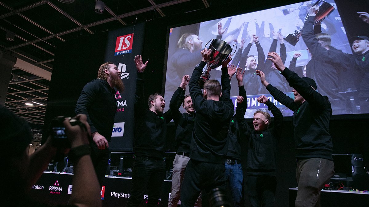 HAVUgaming's tweet image. 2 years of HAVU NHL 🌲🏒

It's been bit over 2 years since "Written in the Stars" joined HAVU! Next step is going to be #ECL12 semifinals against hREDS

#HAVUJA