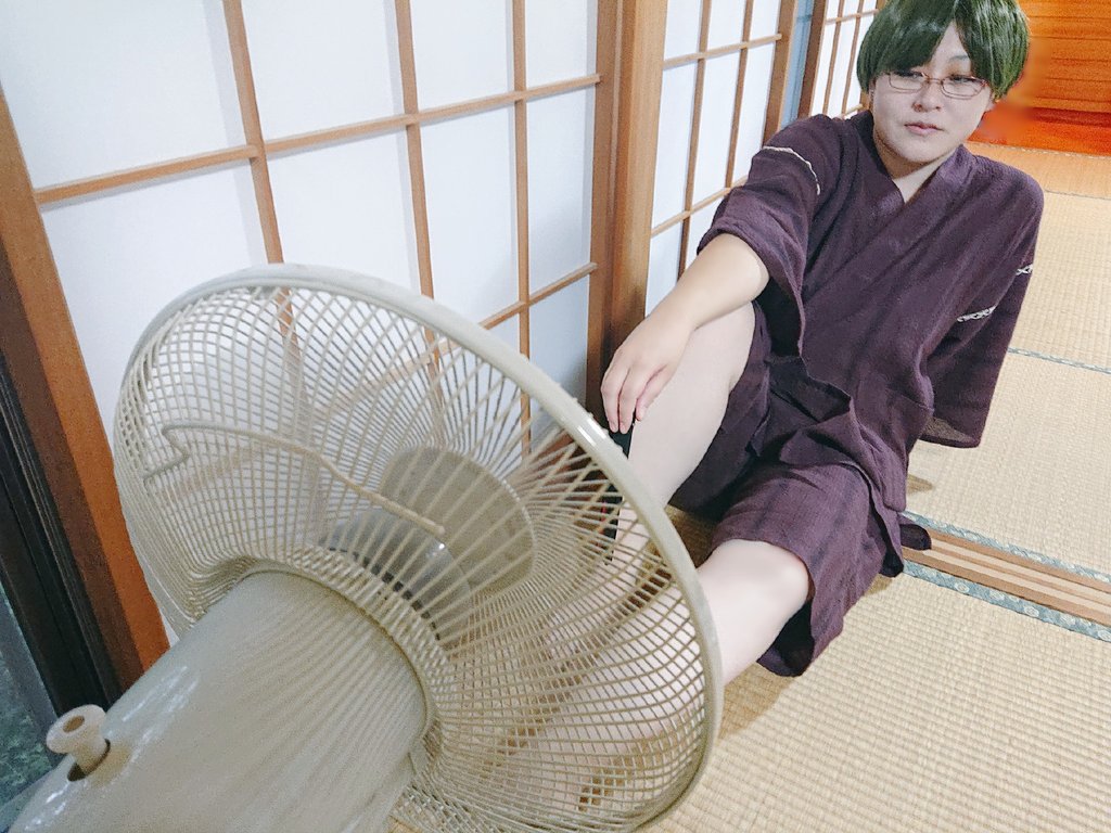 reinosferatu0's tweet photo. 夏らしい…と思いたい！
こんなご時世だったけど、去年少人数で夏祭りっぽいことできたことに感謝🙏(🌙 蓮 創作)
参加させていただきます🙏

#自分至上最高の夏のコスプレ
#emoma https://t.co/iUzqBB0fPl