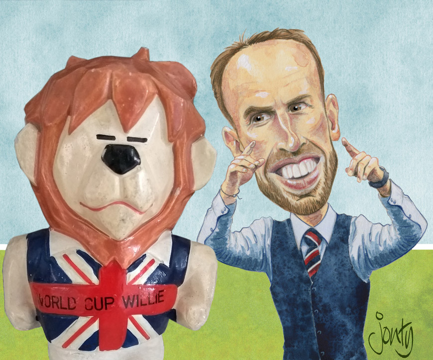 I've used my own Willy to create this image! Had him since 1966 - he's a piggy-bank. 
🦁🦁🦁
#EnglandvItaly #EuroFinal #englandfootball